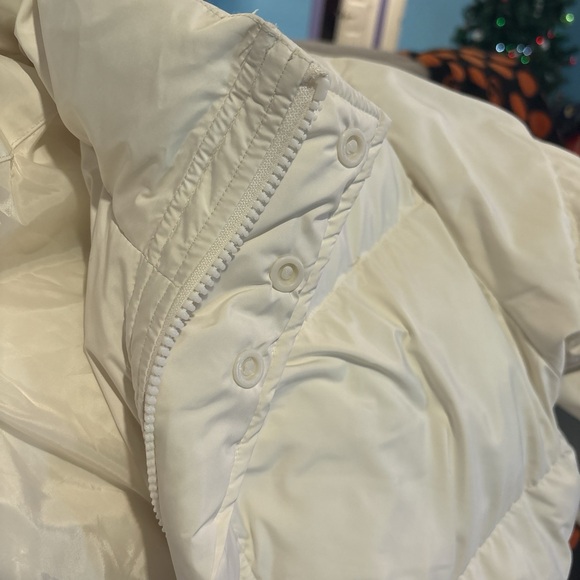 Fabletics Cream Puffer Jacket - Picture 3 of 5